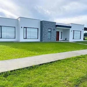 Privatunterkunft Altos De, Tababela