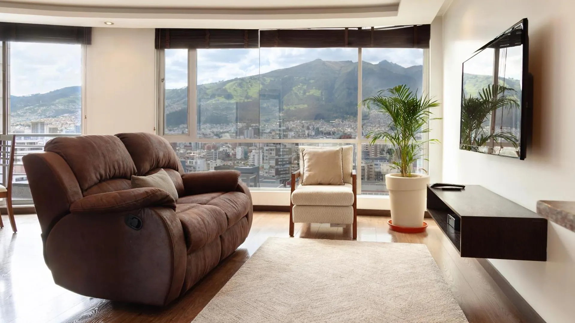 Olympus Apartments Quito